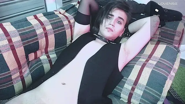 Snapshot of sademobeer chatting on October 2025 03:12:02 AM sademobeer online show from October 2025 03:12:02 AM