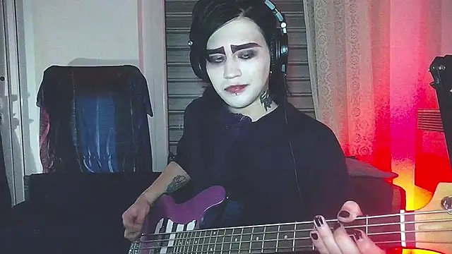 Snapshot of sademobeer chatting on January 2026 01:11:02 AM sademobeer online show from January 2026 01:11:02 AM