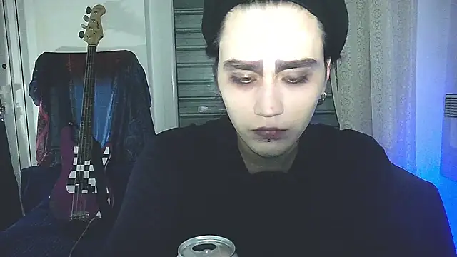 Snapshot of sademobeer chatting on January 2026 01:10:02 AM sademobeer online show from January 2026 01:10:02 AM