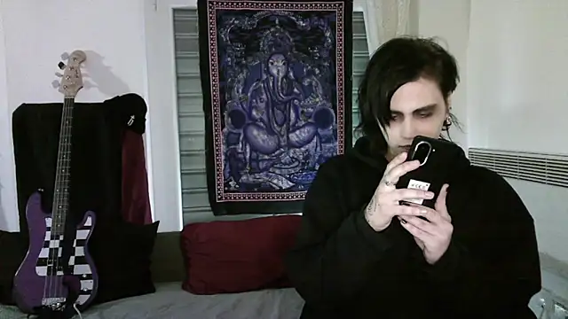 Snapshot of sademobeer chatting on March 2026 01:34:02 AM sademobeer online show from March 2026 01:34:02 AM