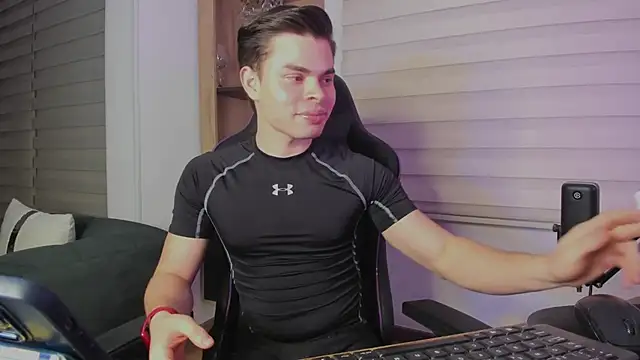 Snapshot of alejooo_twink chatting on February 2026 03:14:02 AM alejooo twink online show from February 2026 03:14:02 AM