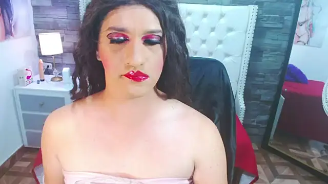 TRINY TS online show from December 2024 01:04:02 AM