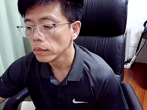 ericho0022 online show from May 2026 06:00:01 AM