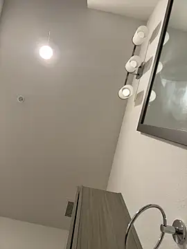 Snapshot of TyAthletic chatting on March 2026 03:17:01 AM TyAthletic online show from March 2026 03:17:01 AM