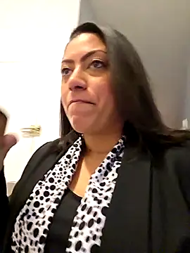 Nikkierosee online show from January 2026 12:20:02 PM