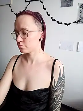 Snapshot of Aelita_bb chatting on February 2025 01:21:01 PM Aelita bb online show from February 2025 01:21:01 PM