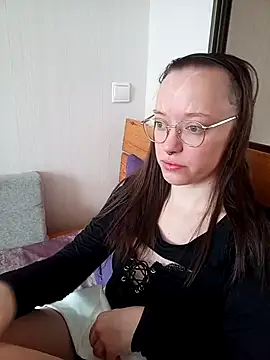 Snapshot of Aelita_bb chatting on March 2026 08:44:02 AM Aelita bb online show from March 2026 08:44:02 AM