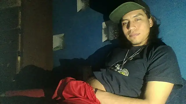 AlexAlejandro13 online show from January 2026 07:00:01 AM
