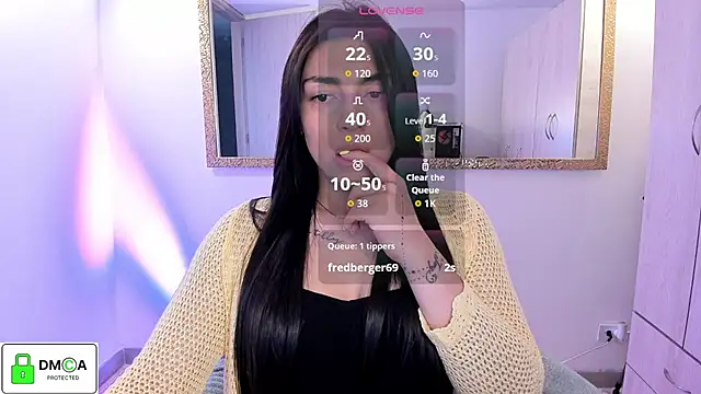 Snapshot of EricaVanderhill chatting on November 2025 10:20:02 PM EricaVanderhill online show from November 2025 10:20:02 PM