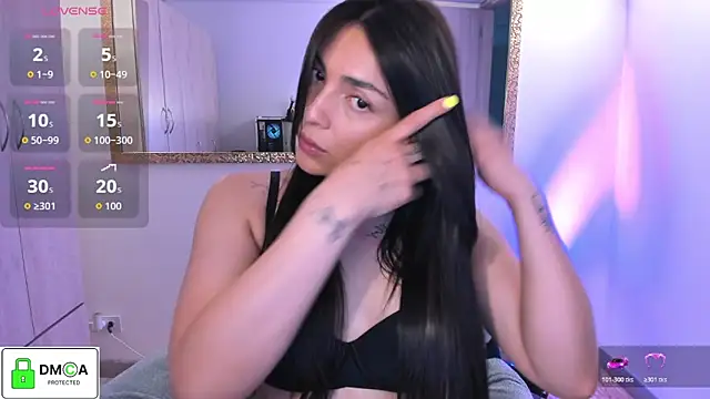 Snapshot of EricaVanderhill chatting on November 2025 12:46:01 AM EricaVanderhill online show from November 2025 12:46:01 AM