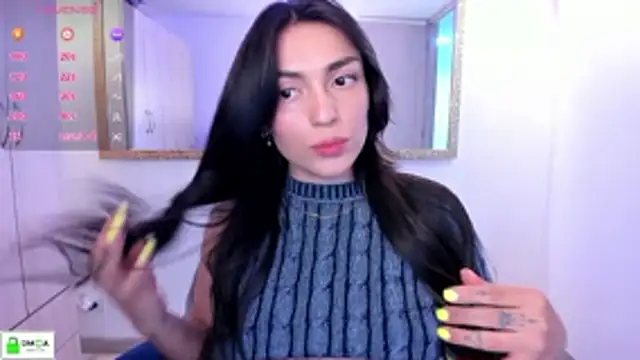 Snapshot of EricaVanderhill chatting on December 2025 02:06:02 AM EricaVanderhill online show from December 2025 02:06:02 AM