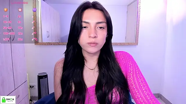 Snapshot of EricaVanderhill chatting on March 2026 02:29:01 AM EricaVanderhill online show from March 2026 02:29:01 AM