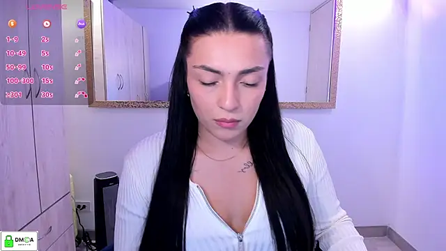 Snapshot of EricaVanderhill chatting on March 2026 12:03:02 AM EricaVanderhill online show from March 2026 12:03:02 AM