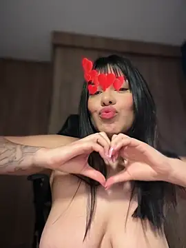 Roxxannne online show from March 2026 12:04:01 AM