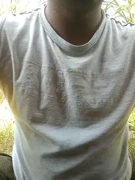 FinableKnee online show from October 2025 04:22:02 AM