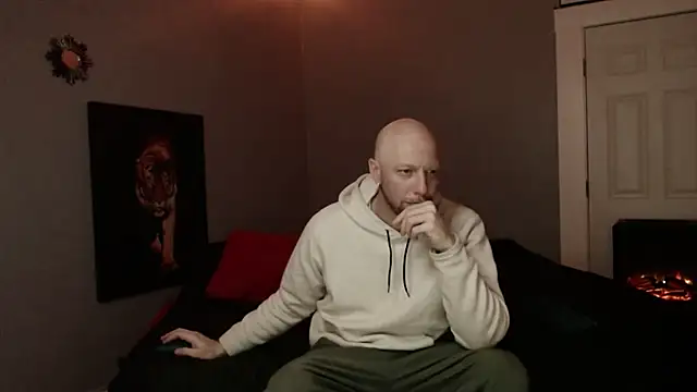 MaxRouger online show from January 2025 04:18:02 AM