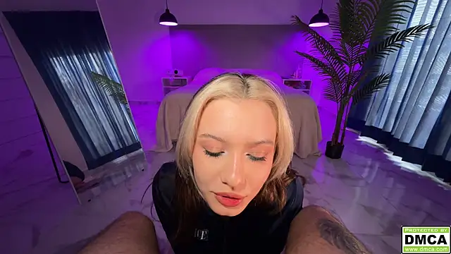 Snapshot of _blowjob_queen chatting on September 2025 10:12:01 PM blowjob queen online show from September 2025 10:12:01 PM