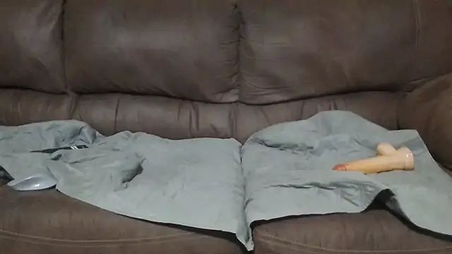 dickgozinyah online show from December 2025 07:47:01 AM