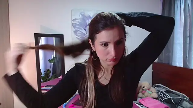 vanessabrown  online show from February 2025 02:23:02 PM