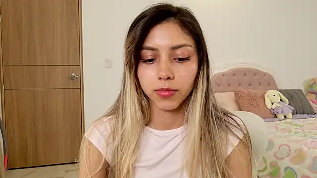 Snapshot of Sensualtease chatting on February 2025 02:26:02 AM Sensualtease online show from February 2025 02:26:02 AM