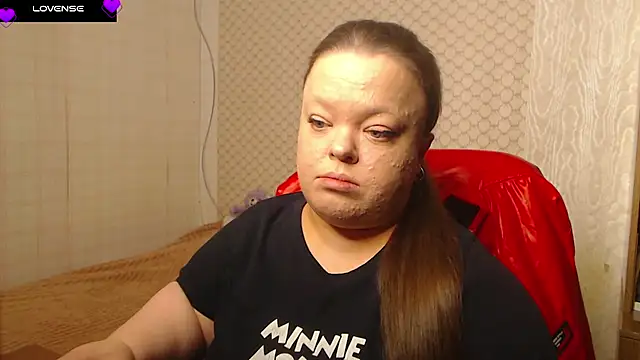 Janiffer MiMi online show from November 2025 06:43:02 PM