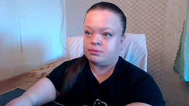 Janiffer MiMi online show from July 2026 03:48:02 PM