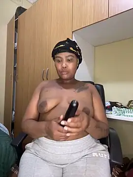 BADFATASS85 online show from June 2026 12:13:02 AM