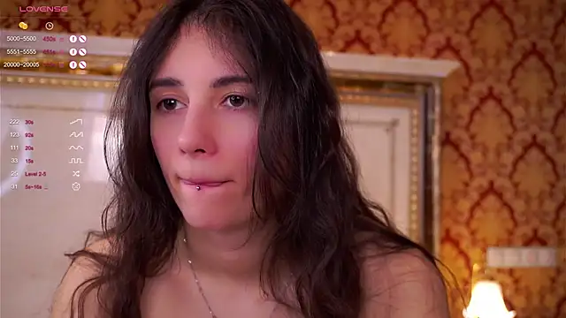 Holla Molly online show from February 2025 10:49:01 AM