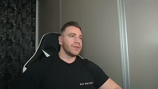 Thori92 online show from February 2026 05:47:02 PM