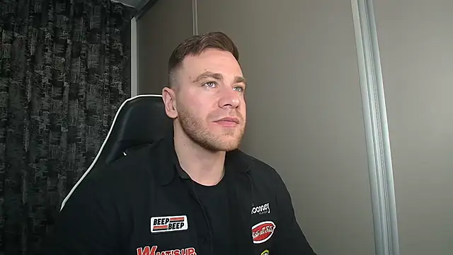 Thori92 online show from March 2026 06:03:02 PM