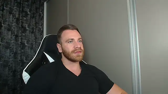 Thori92 online show from June 2026 02:08:01 PM