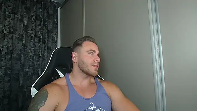 Thori92 online show from July 2026 05:17:02 PM
