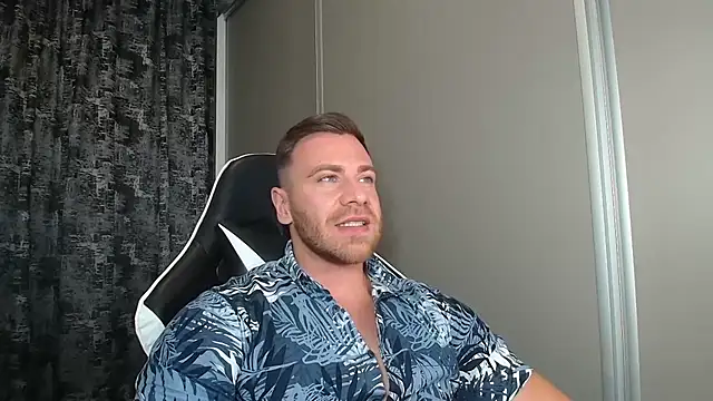 Thori92 online show from July 2026 06:00:01 PM