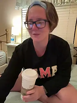 Lizzyloo online show from December 2024 01:04:02 AM