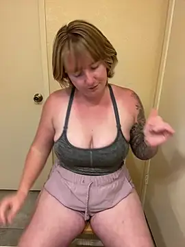 Lizzyloo online show from February 2025 03:56:02 AM