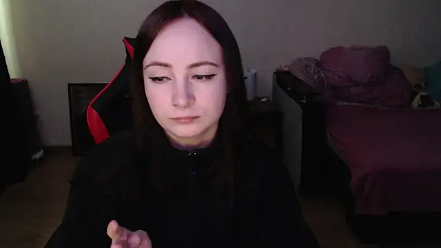 Laralianna online show from April 2026 05:03:01 AM