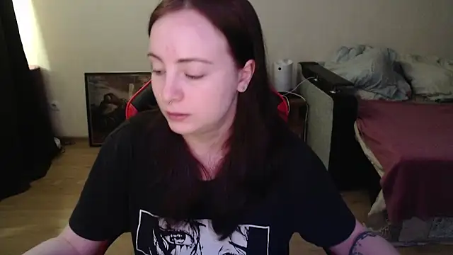 Laralianna online show from May 2026 11:38:01 AM