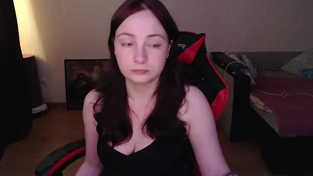 Laralianna online show from May 2026 05:31:01 PM