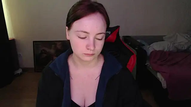 Laralianna online show from May 2026 06:00:01 AM