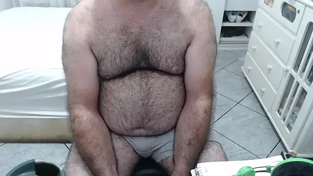 MysterBearMG online show from March 2026 02:04:02 AM