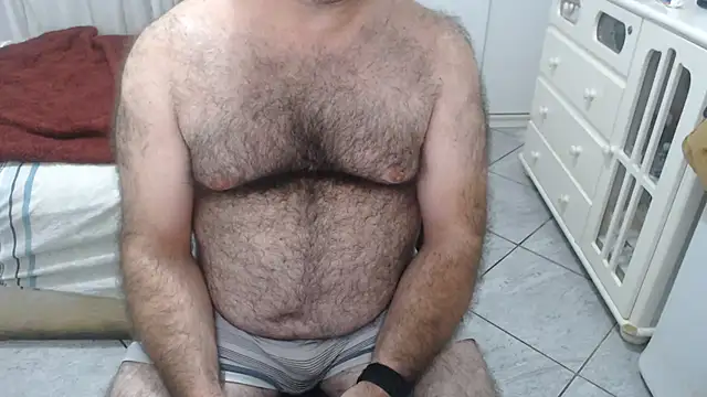 Snapshot of MysterBearMG chatting on May 2026 11:56:01 PM MysterBearMG online show from May 2026 11:56:01 PM