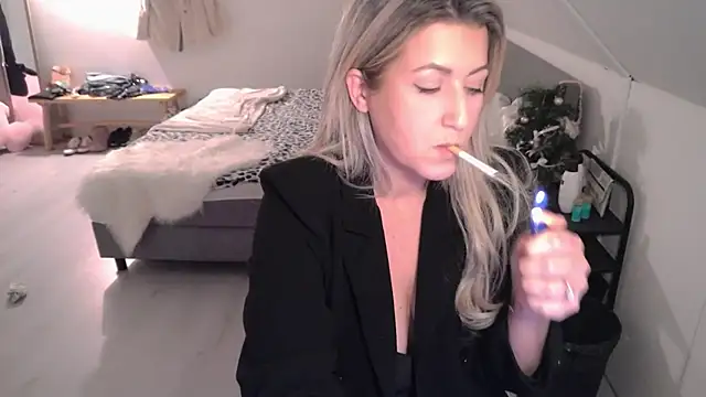 TessToy online show from December 2024 06:25:01 PM