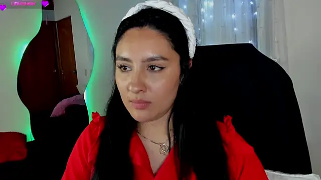 Snapshot of AnushaKumari chatting on December 2024 11:39:01 PM AnushaKumari online show from December 2024 11:39:01 PM