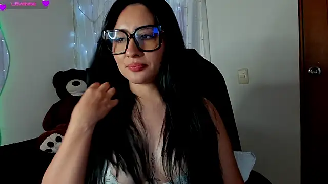 Snapshot of AnushaKumari chatting on January 2025 03:28:02 PM AnushaKumari online show from January 2025 03:28:02 PM