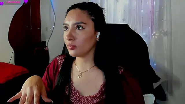 Snapshot of AnushaKumari chatting on January 2025 03:50:01 PM AnushaKumari online show from January 2025 03:50:01 PM