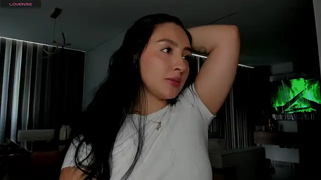 Snapshot of AnushaKumari chatting on September 2025 04:08:01 PM AnushaKumari online show from September 2025 04:08:01 PM