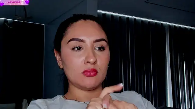 Snapshot of AnushaKumari chatting on October 2025 04:04:01 PM AnushaKumari online show from October 2025 04:04:01 PM