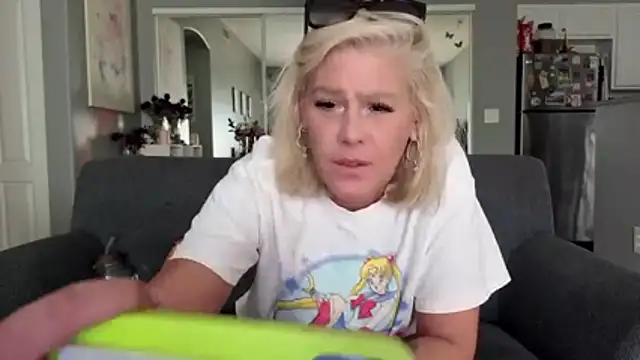 Snapshot of Lexi_Shocker chatting on March 2026 11:00:01 PM Lexi Shocker online show from March 2026 11:00:01 PM