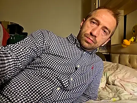 Snapshot of theSmallest-dick chatting on September 2025 11:29:01 PM theSmallest-dick online show from September 2025 11:29:01 PM