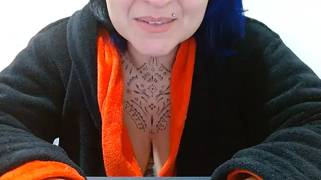 vaholiver online show from May 2026 07:22:02 PM